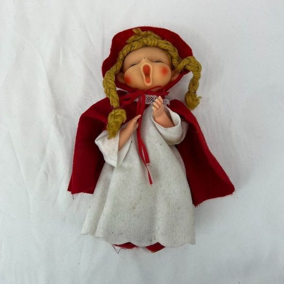 Vintage Christmas Caroler Dolls Made In Hong Kong 11" - Picture 7 of 10